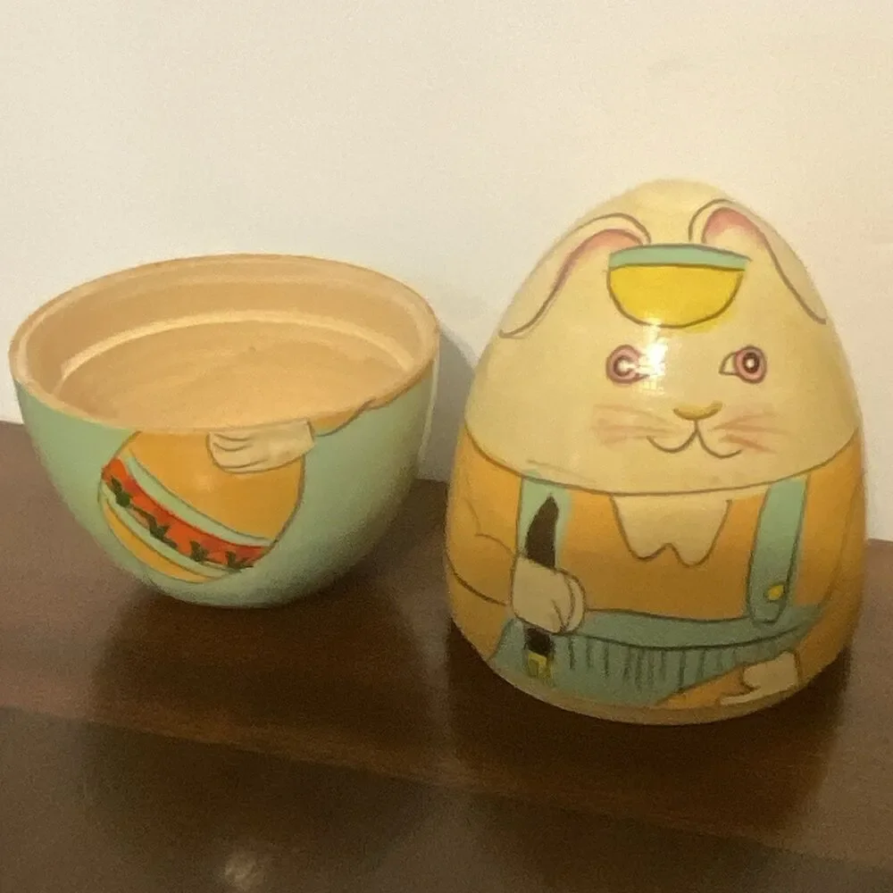 Vintage Easter Bunny Wooden Nesting Eggs 4 Pc Set Russian Matryoshka Doll Style